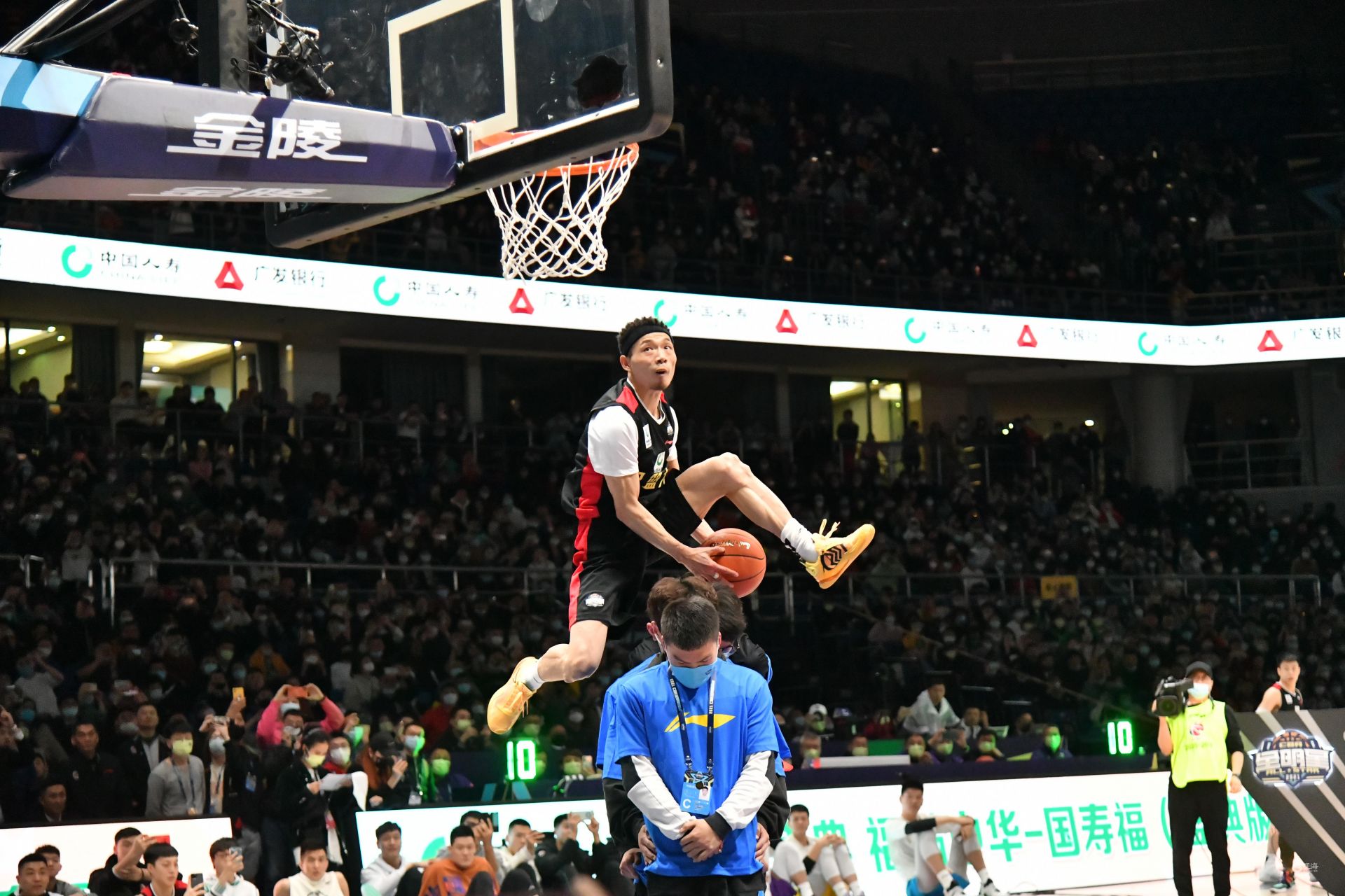 战术调整 战术调整